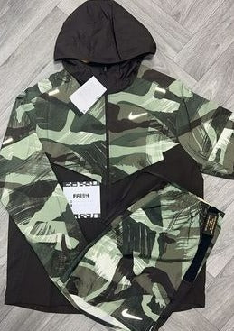 Nike Camo Set