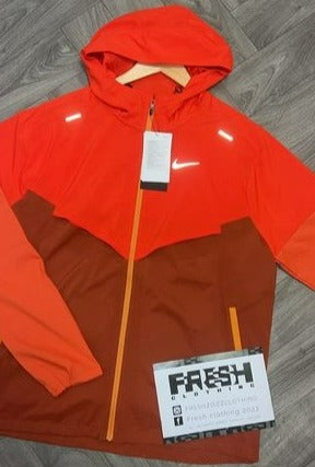 Nike Packable Wind Runner