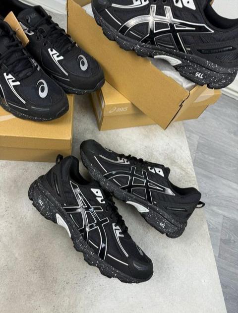 ASICS GEL VENTRUE/BLACK