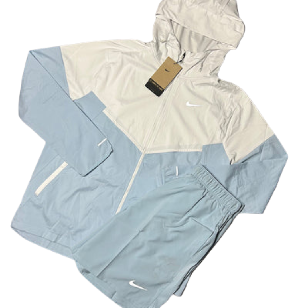 ARMOURY BLUE UV WINDRUNNER & 7” CHALLENGER SHORTS