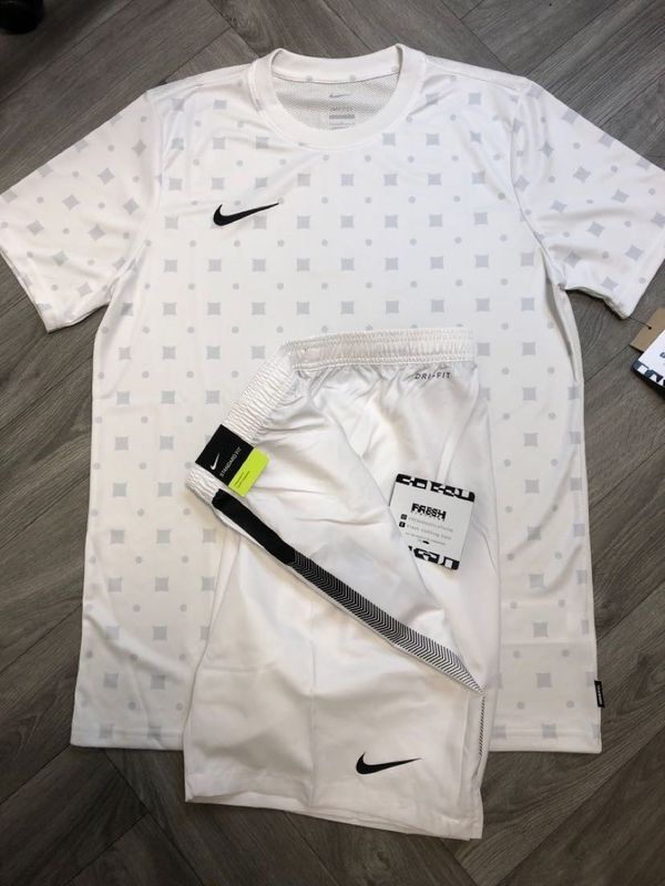 Nike Dri Fit White Set